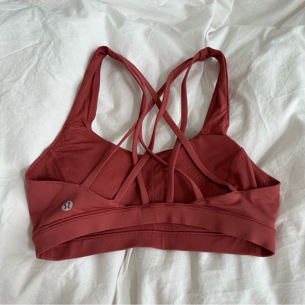 Lululemon Free to be Serene Sports Bra
